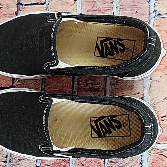 VANS CLASSIC SLIP ON SHOES, WOMANS SIZE 5.5 GUC - Picture 10 of 12